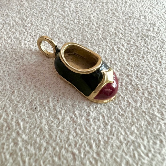 14k solid gold shoe pendant or charm necklace red black enamel - Picture 9 of 16